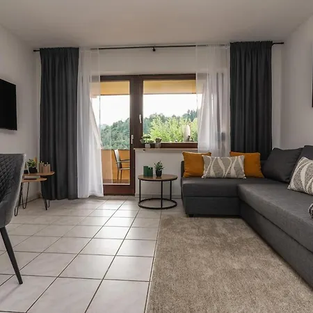 Schwarzwaldpanorama Schlossblick *