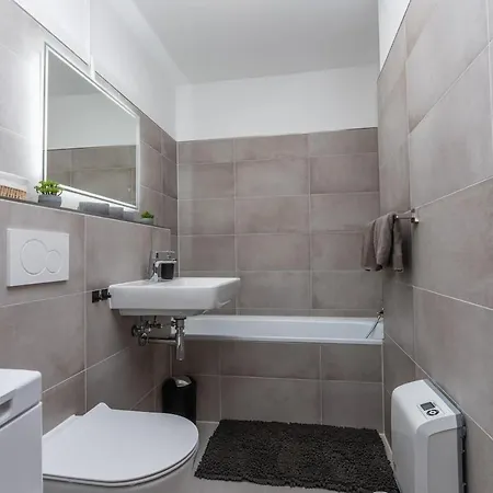 Schwarzwaldpanorama Schlossblick ゲルンスバッハ