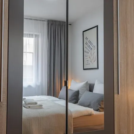 Schwarzwaldpanorama Schlossblick ゲルンスバッハ